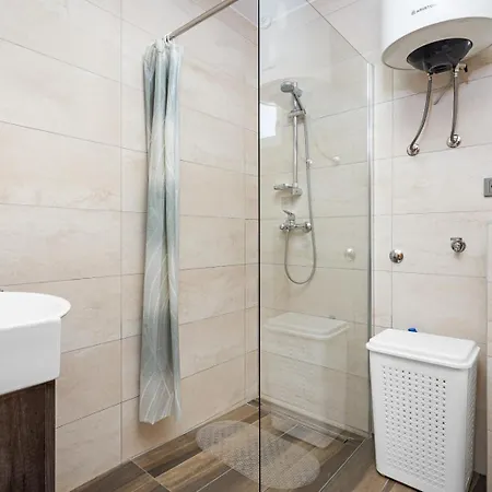 Apartment Regina 2 *