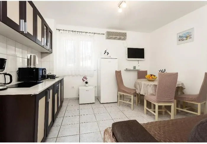 Lejlighed Regina 2 Banjole