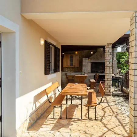 Regina 2 Apartmán Banjole